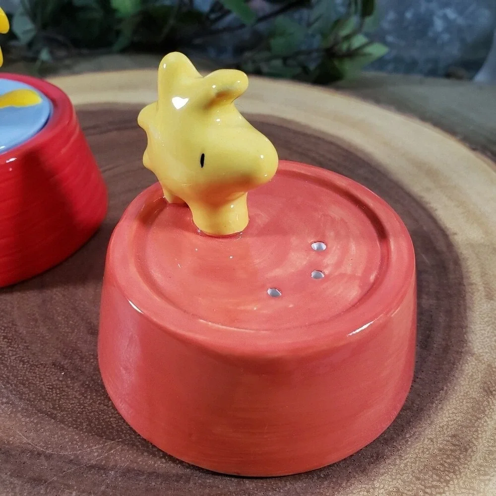 Peanuts Ceramic Woodstock Salt & Pepper shakers - Woodstock‎ in Water Dish UFS